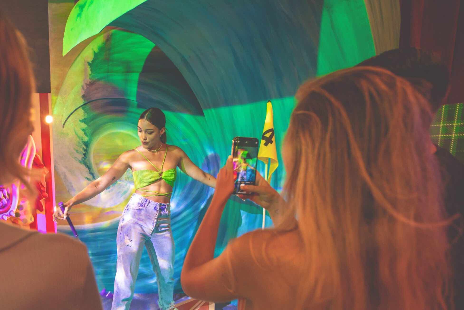 SURF'S UP